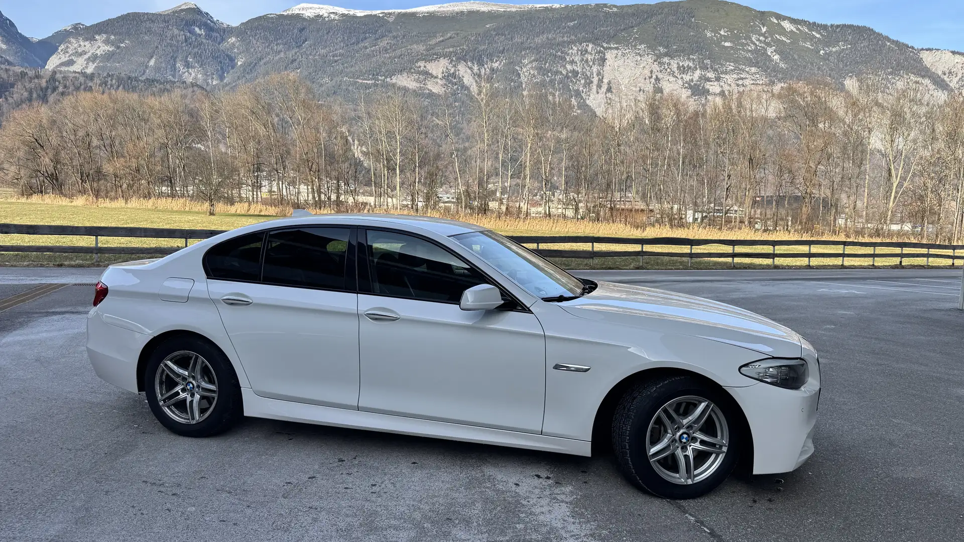 BMW 525 525d xDrive Sport-Aut. Mpaket - 2