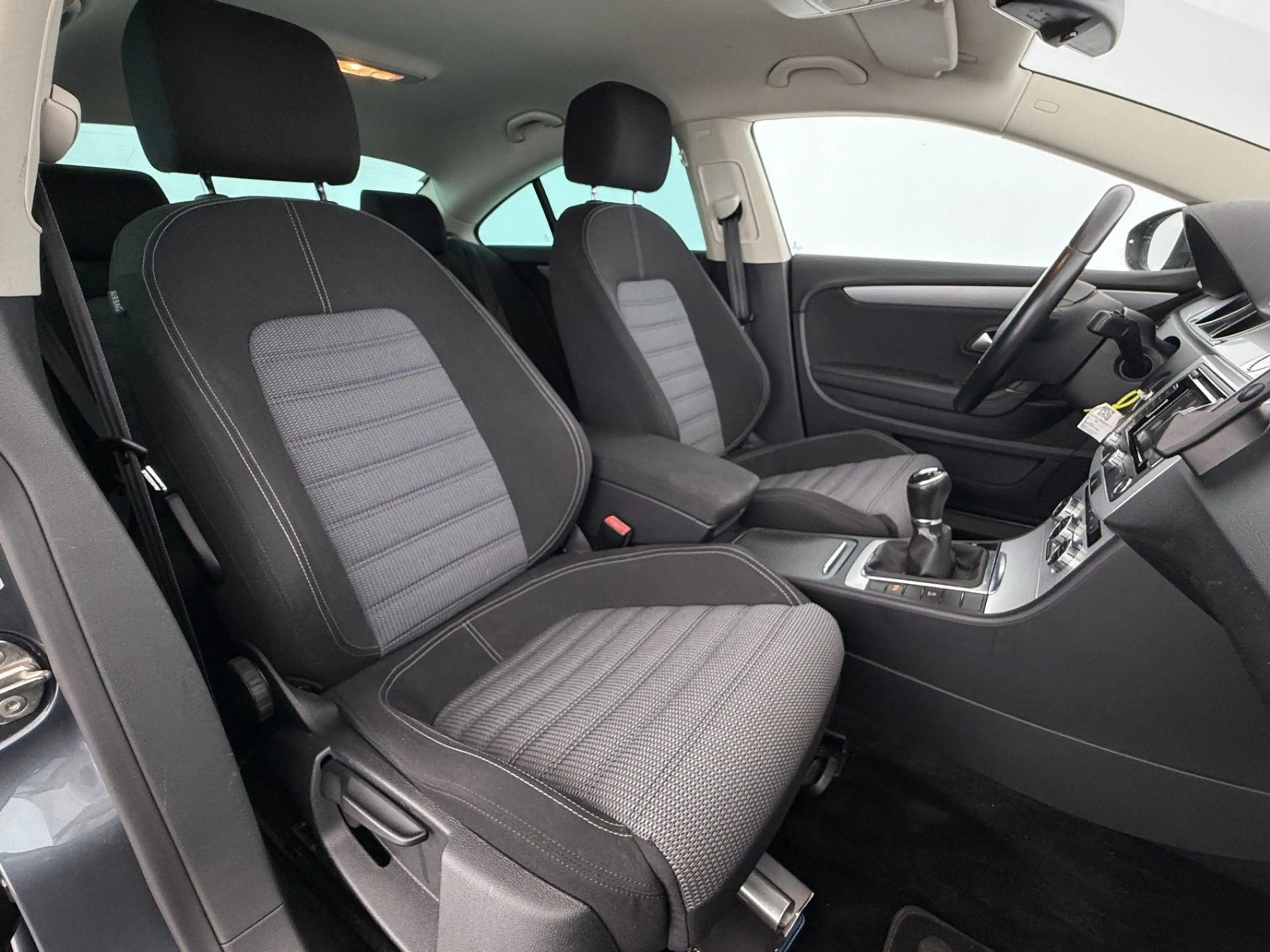 Volkswagen CC 1.4 TSI XENON NAVI SITZHZG TEMPOMAT KLIMA PDC — photo 15