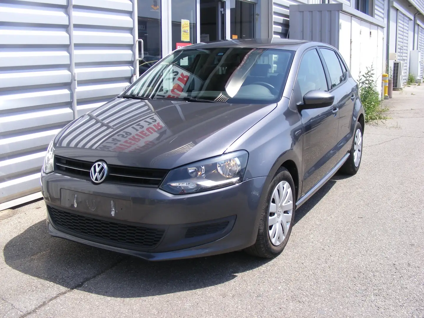 Volkswagen Polo IV 1.6 TDI 90CH FAP CONFORTLINE 5P Grijs - 1