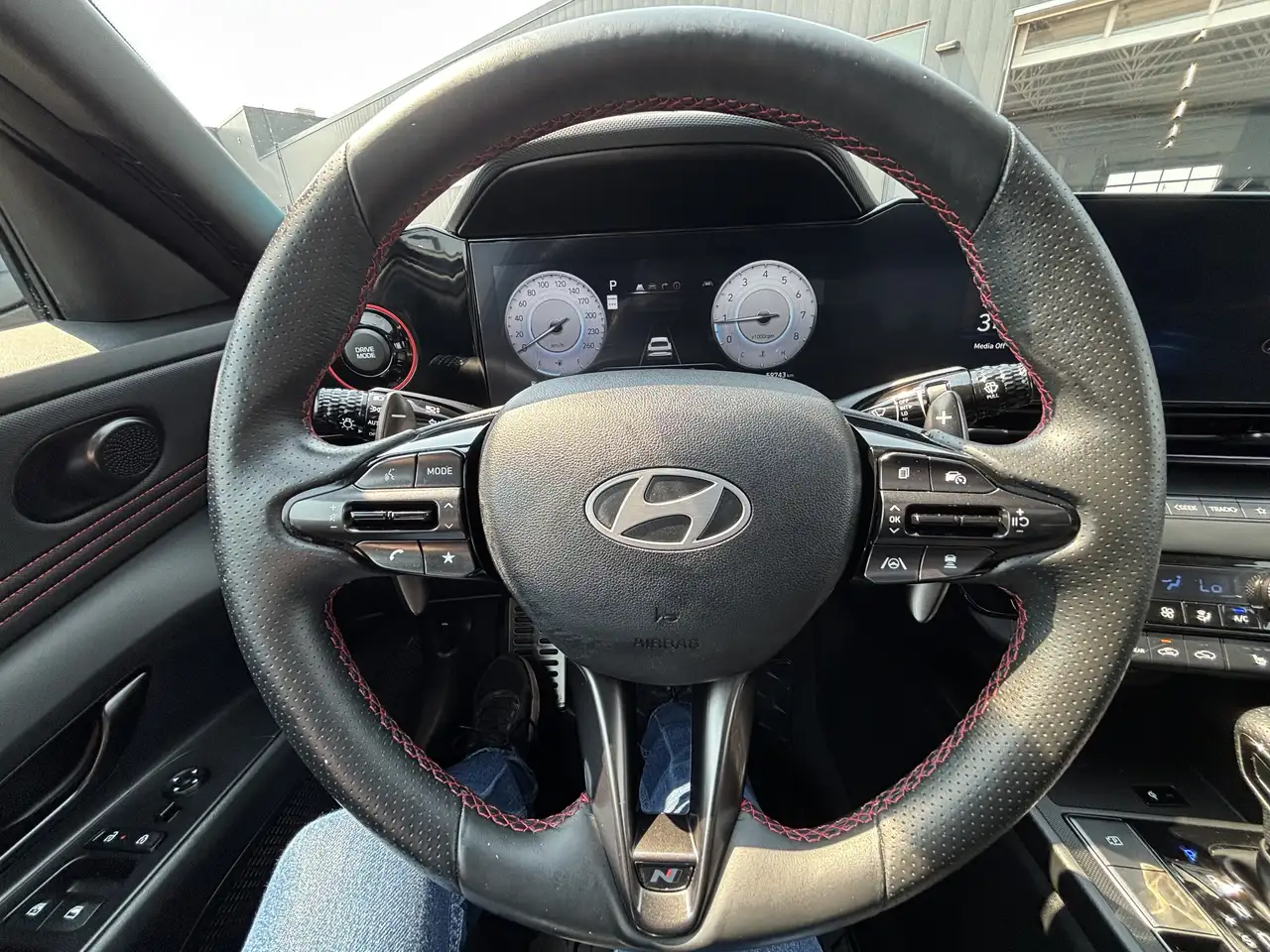 Hyundai ELANTRA снимка Hyundai ELANTRA