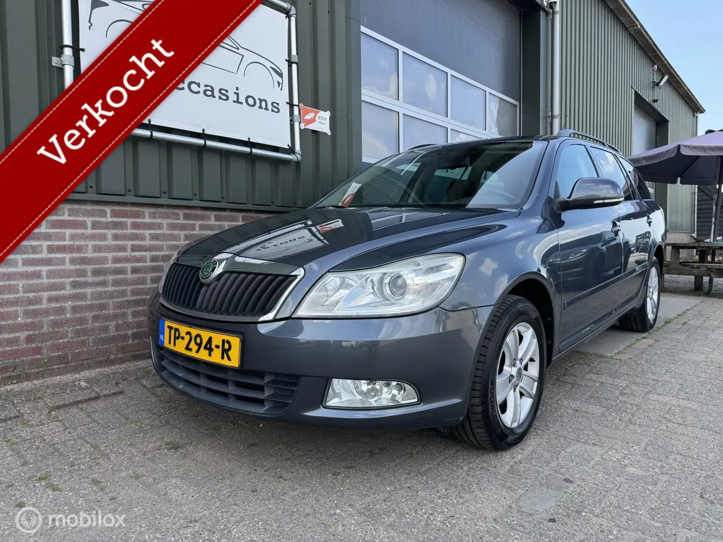 Skoda Octavia Combi 1.2 TSI Elegance|Automaat|Clima|Cruise| Grijs - 2