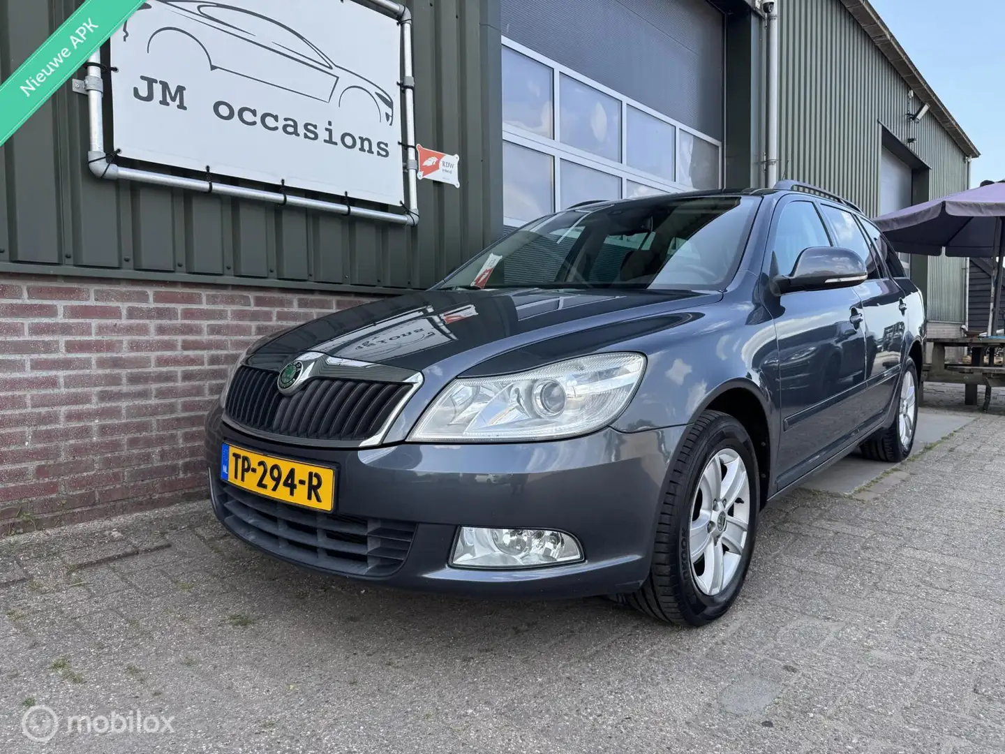 Skoda Octavia Combi 1.2 TSI Elegance|Automaat|Clima|Cruise| Gris - 2
