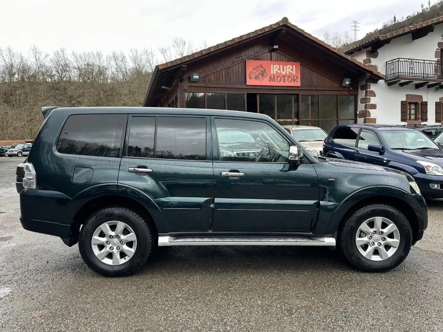 Mitsubishi Montero 3.2 DID Spirit Negro - 1