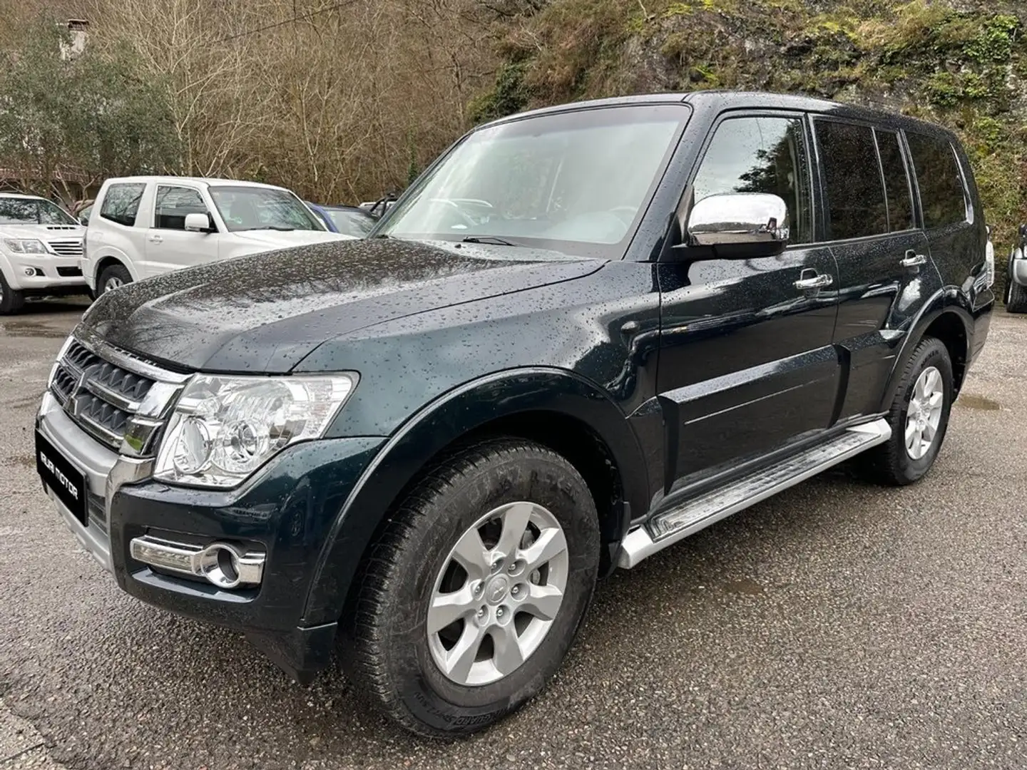Mitsubishi Montero 3.2 DID Spirit Negro - 2