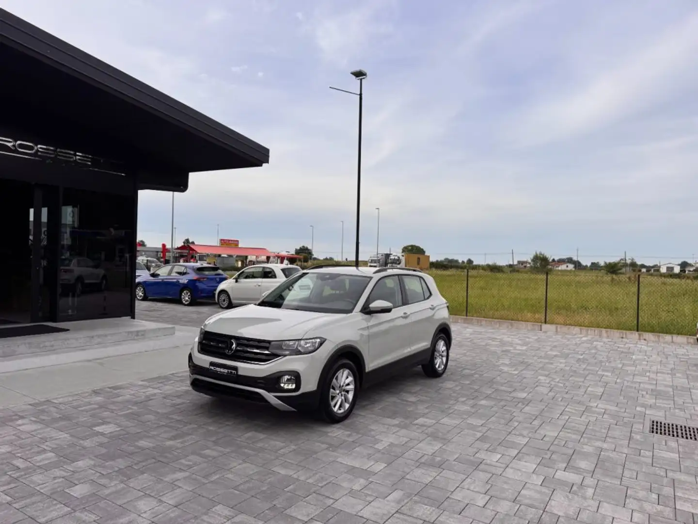 Volkswagen T-Cross 1.0 TSI ANCHE PER NEOPATENTATI Beige - 1