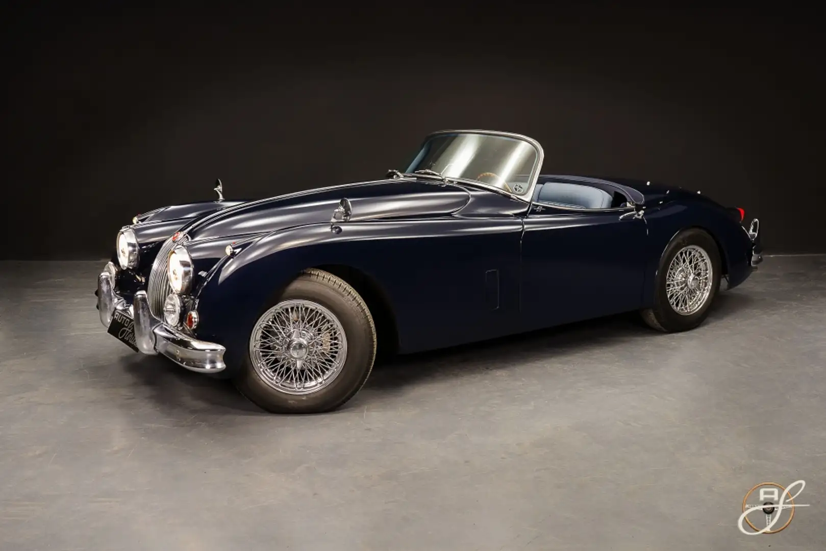 Jaguar XK 150 OTS - 1