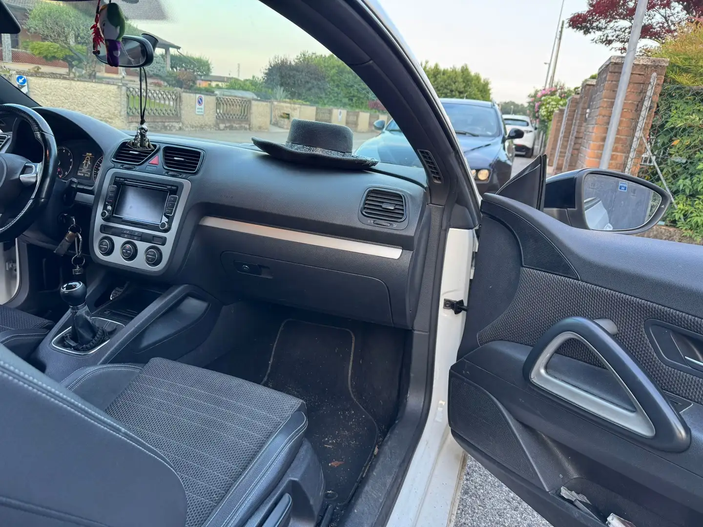 Volkswagen Scirocco 1.4 tsi 122cv - 2