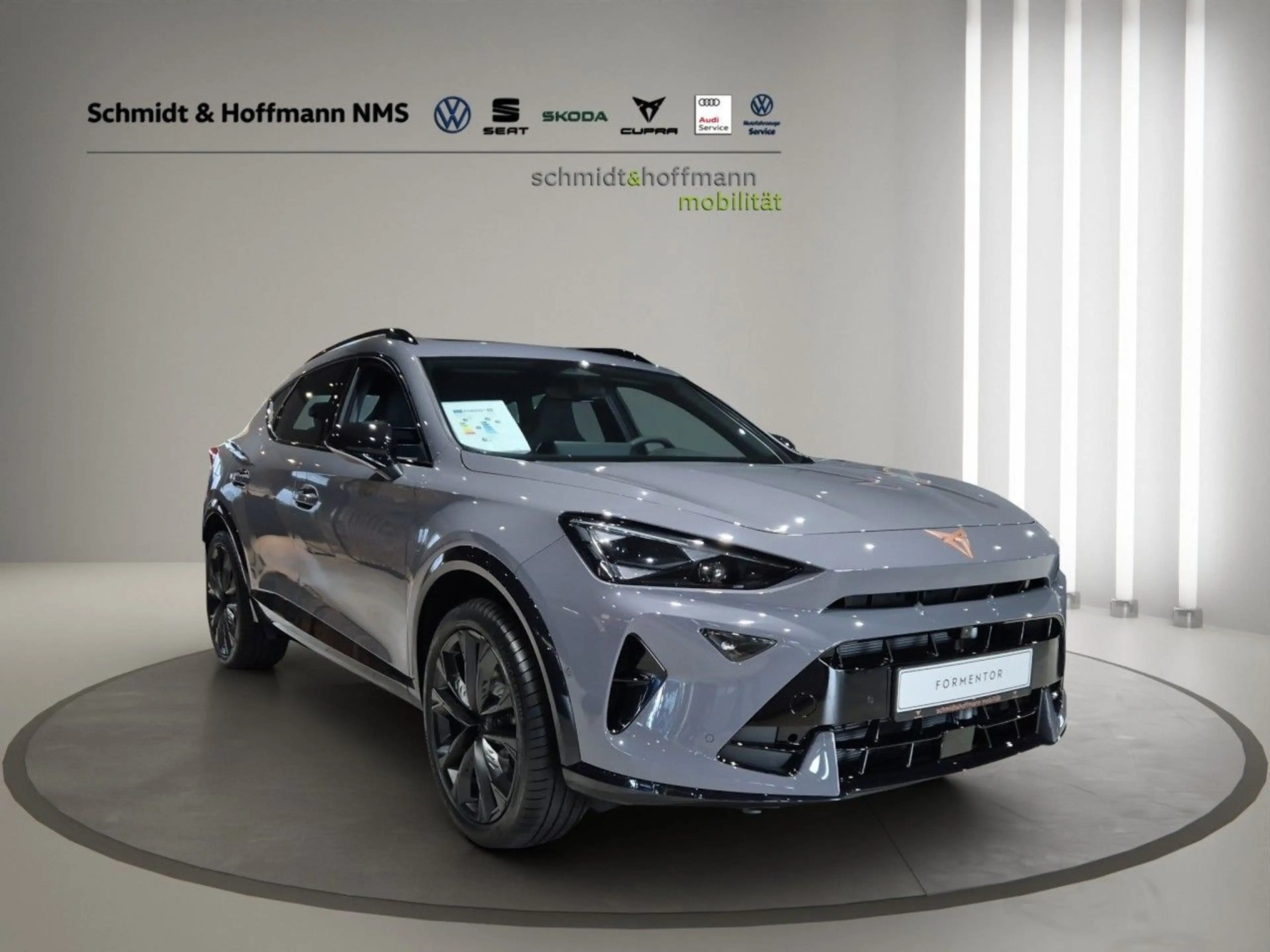 CUPRA Formentor VZ e-Hybrid Black Edition AHK Panorama — photo 4