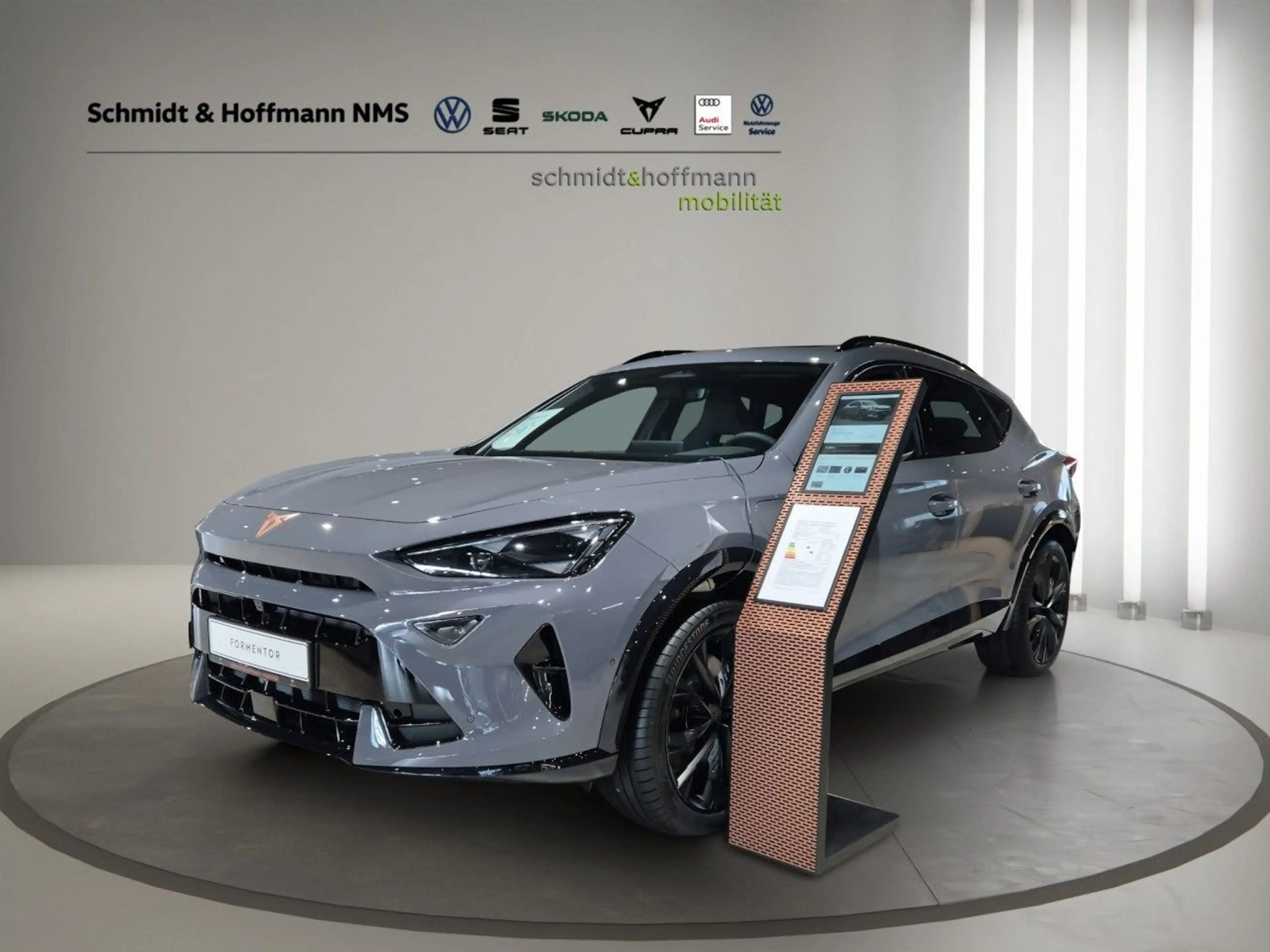 CUPRA Formentor VZ e-Hybrid Black Edition AHK Panorama — photo 2