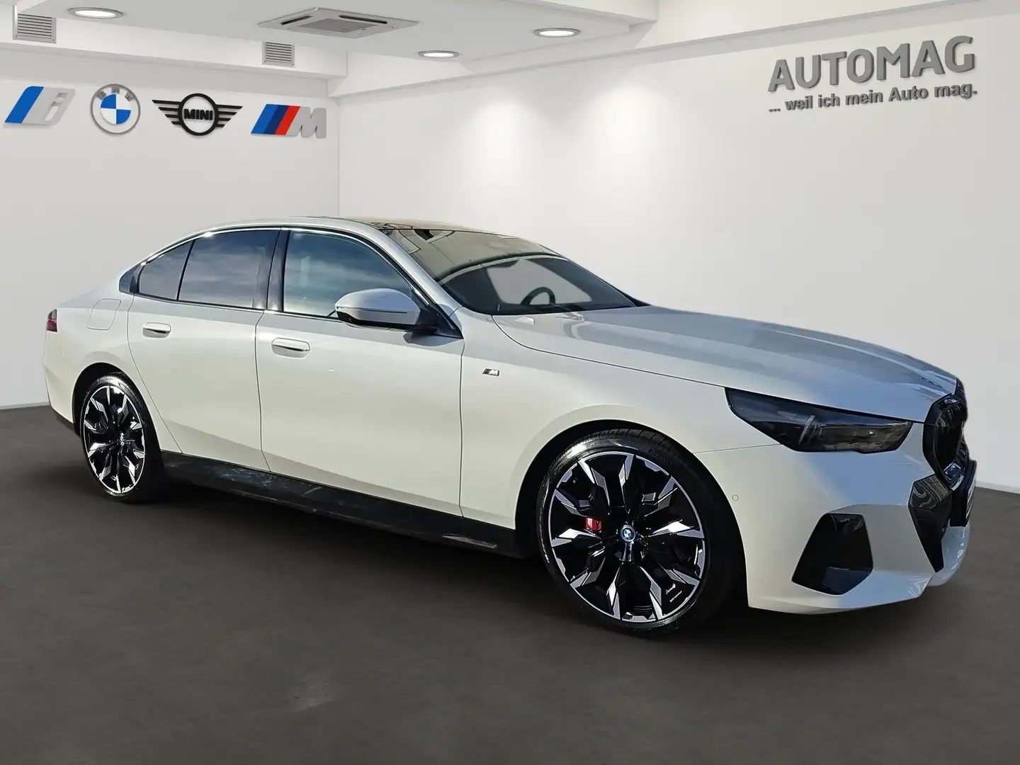 BMW 550 e xDrive Limousine Weiß - 2
