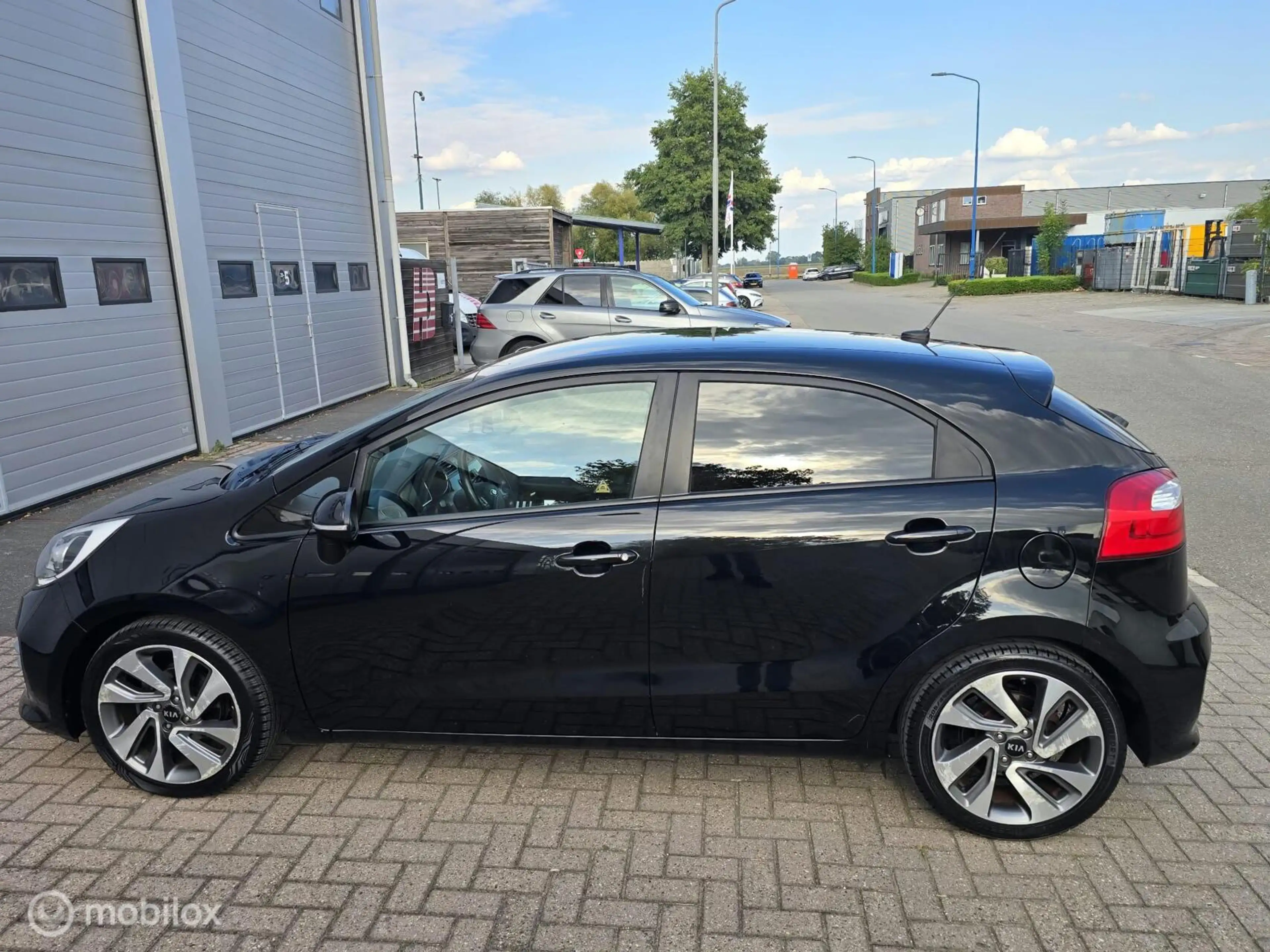 Kia Rio 1.2 CVVT ExecutiveLine — photo 10