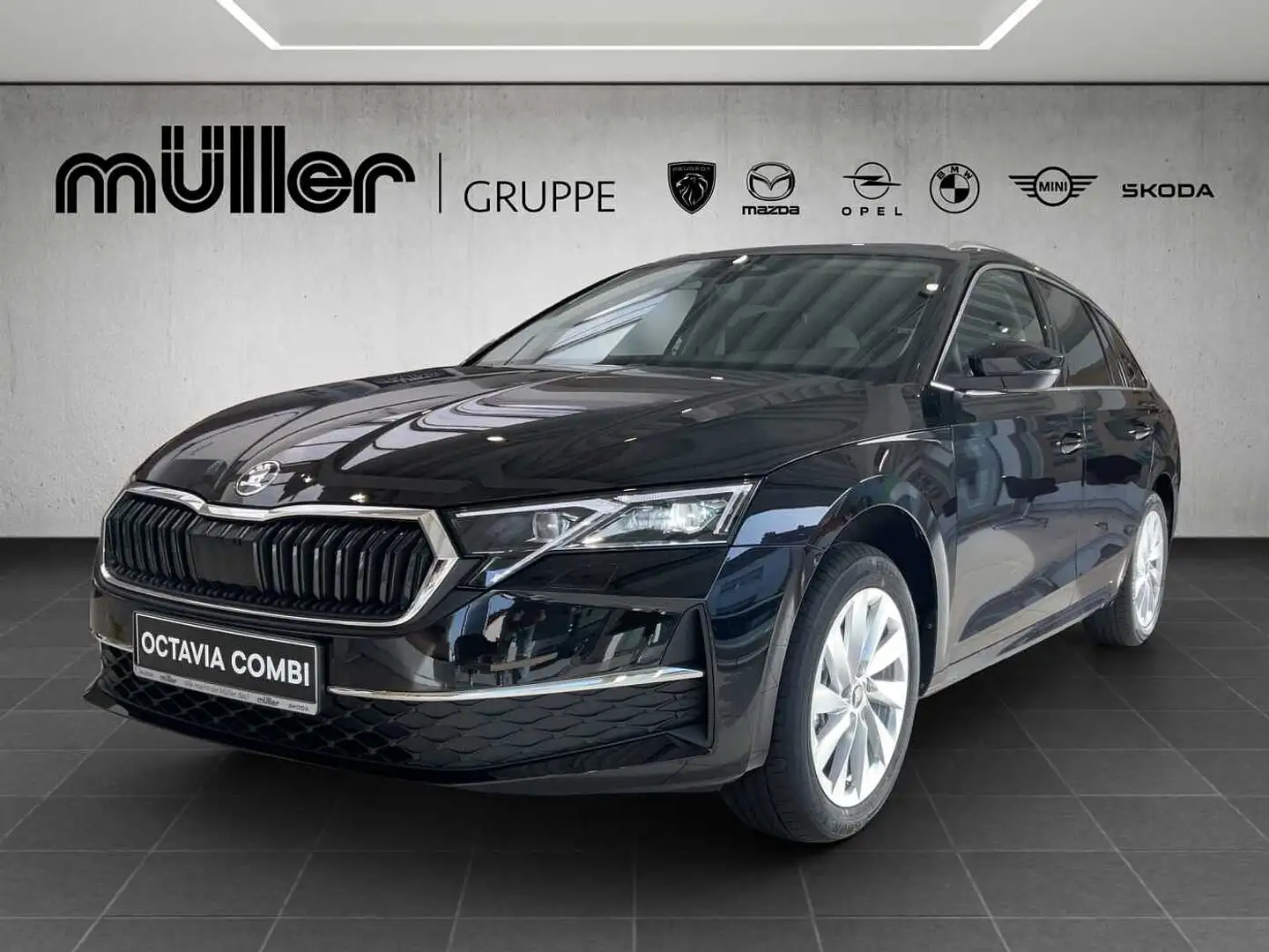 Skoda Octavia Combi IV 1.5 TSI mHEV DSG Selection Schwarz - 1