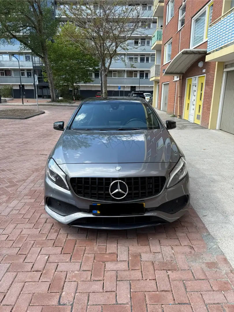 Mercedes-Benz A 160 Prestige Grijs - 1