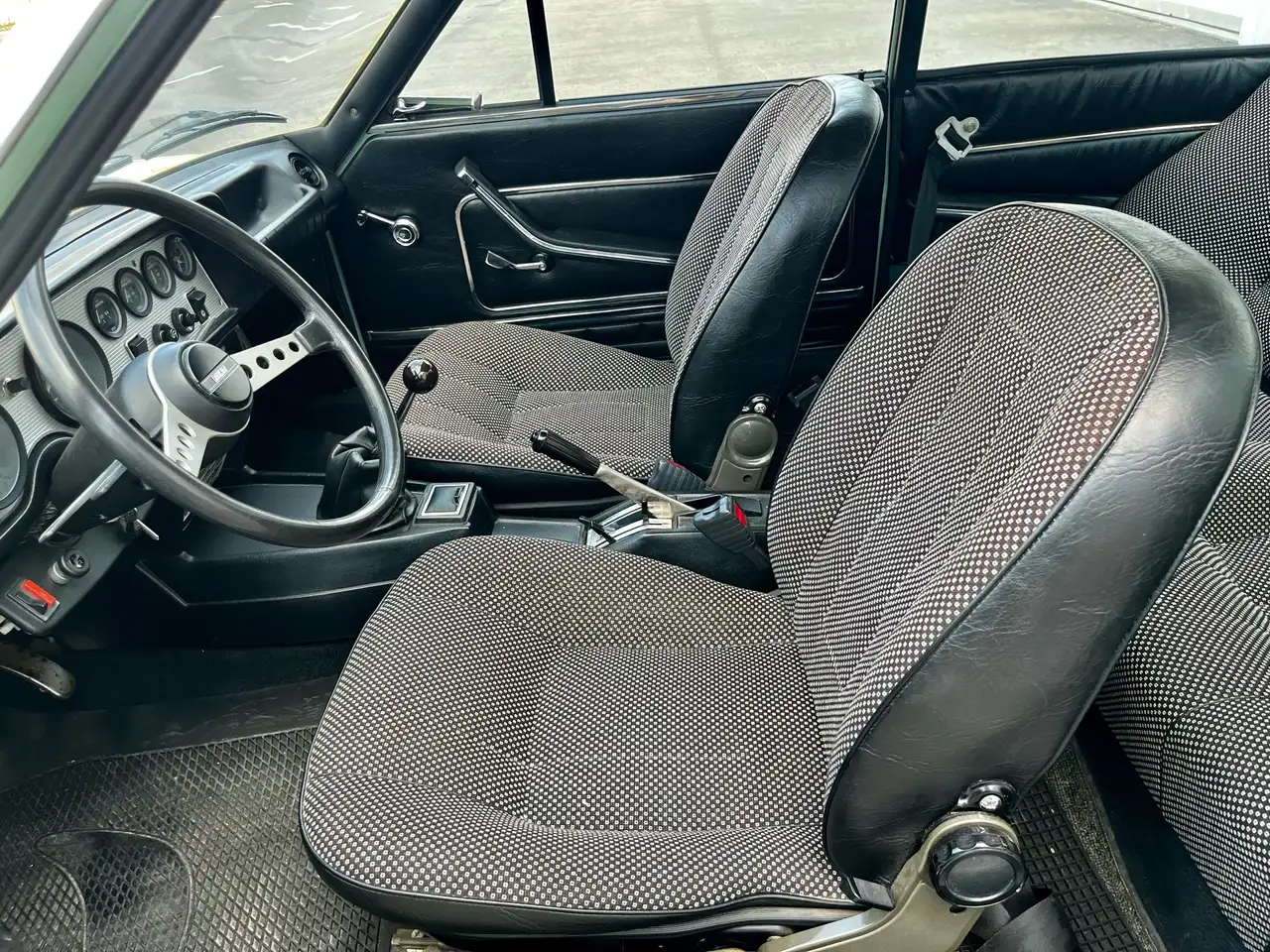 Fiat 124 Coupè Sport Coupè 1.8benzina 118cv targa oro ASI, foto 10