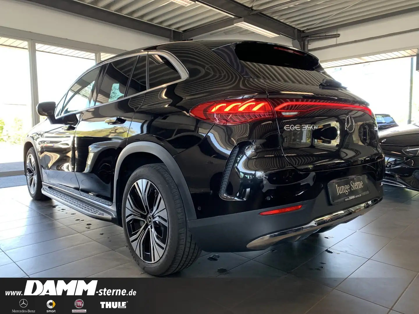Mercedes-Benz EQE SUV EQE 350 4M SUV ElectricArt/Memory/60 M GA + Flex Schwarz - 2