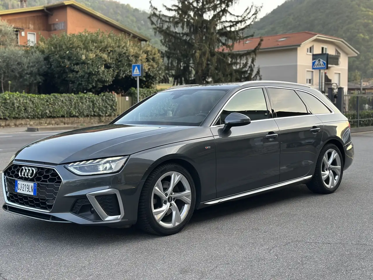 Audi A4 A4 V 2022 Avant Avant 35 2.0 tdi mhev S Line edition 163cv s-tronic 4