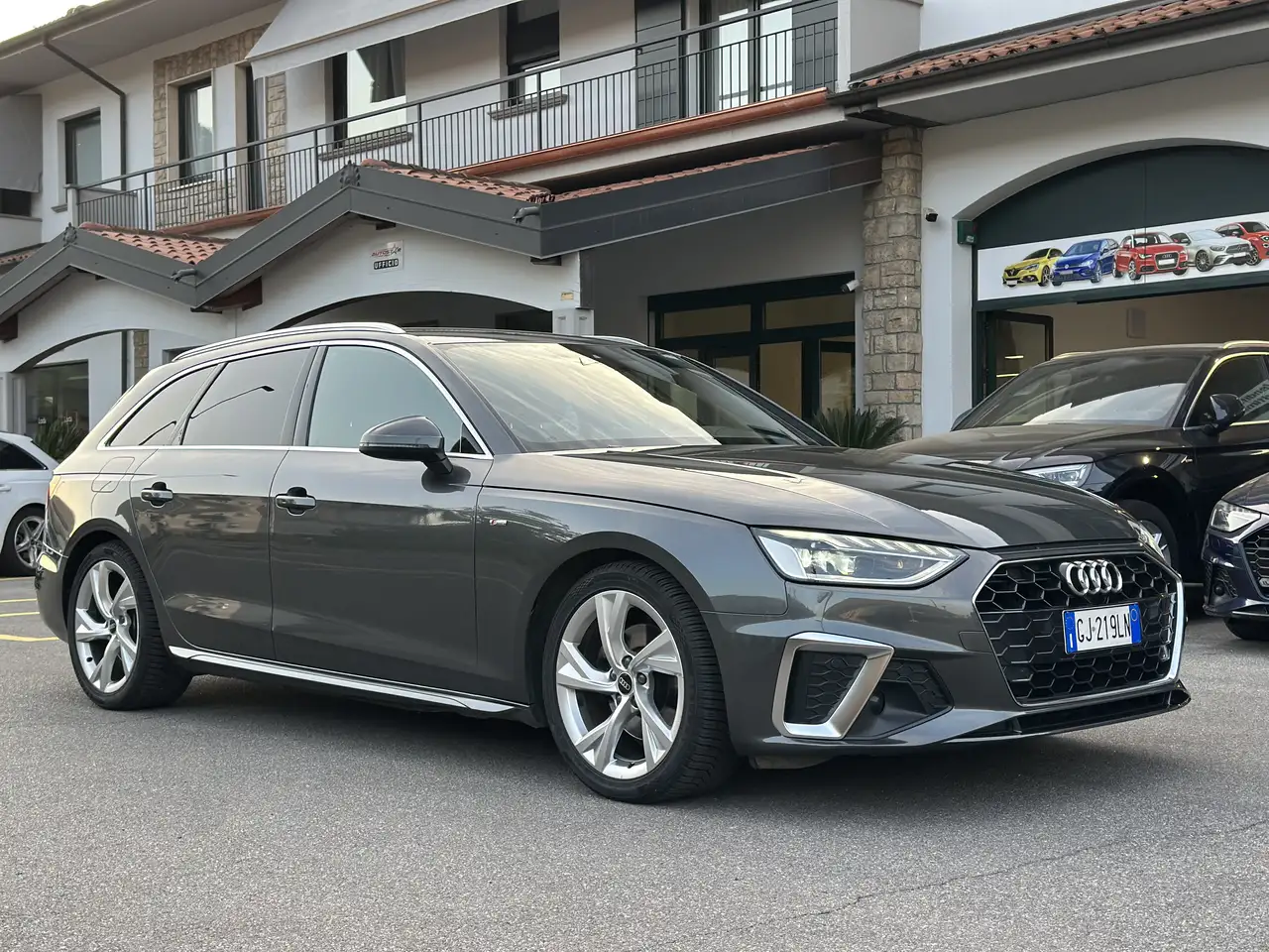 Audi A4 A4 V 2022 Avant Avant 35 2.0 tdi mhev S Line edition 163cv s-tronic