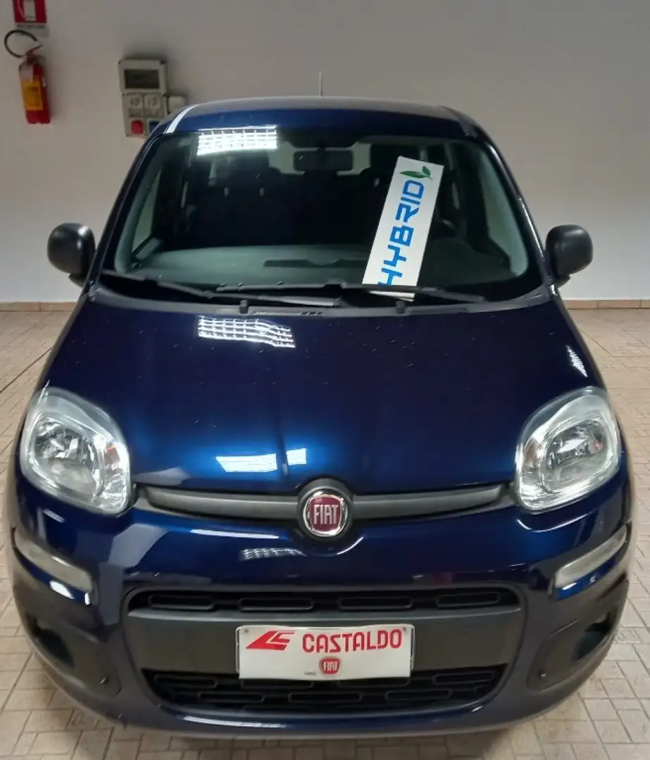 Fiat Panda 1.0 FireFly S&S Hybrid Blau - 1