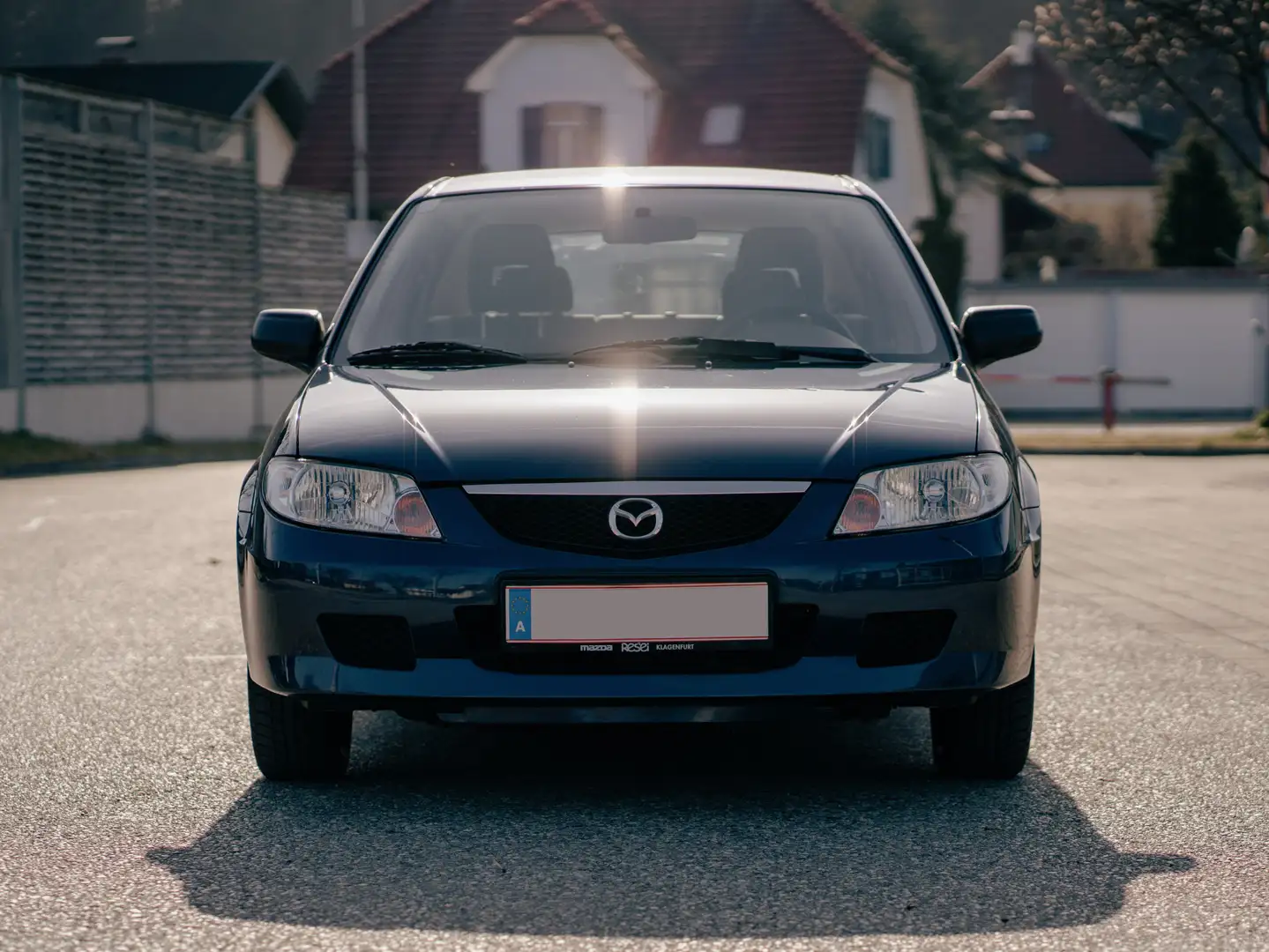 Mazda 323 F 1,3i EVISION Azul - 1