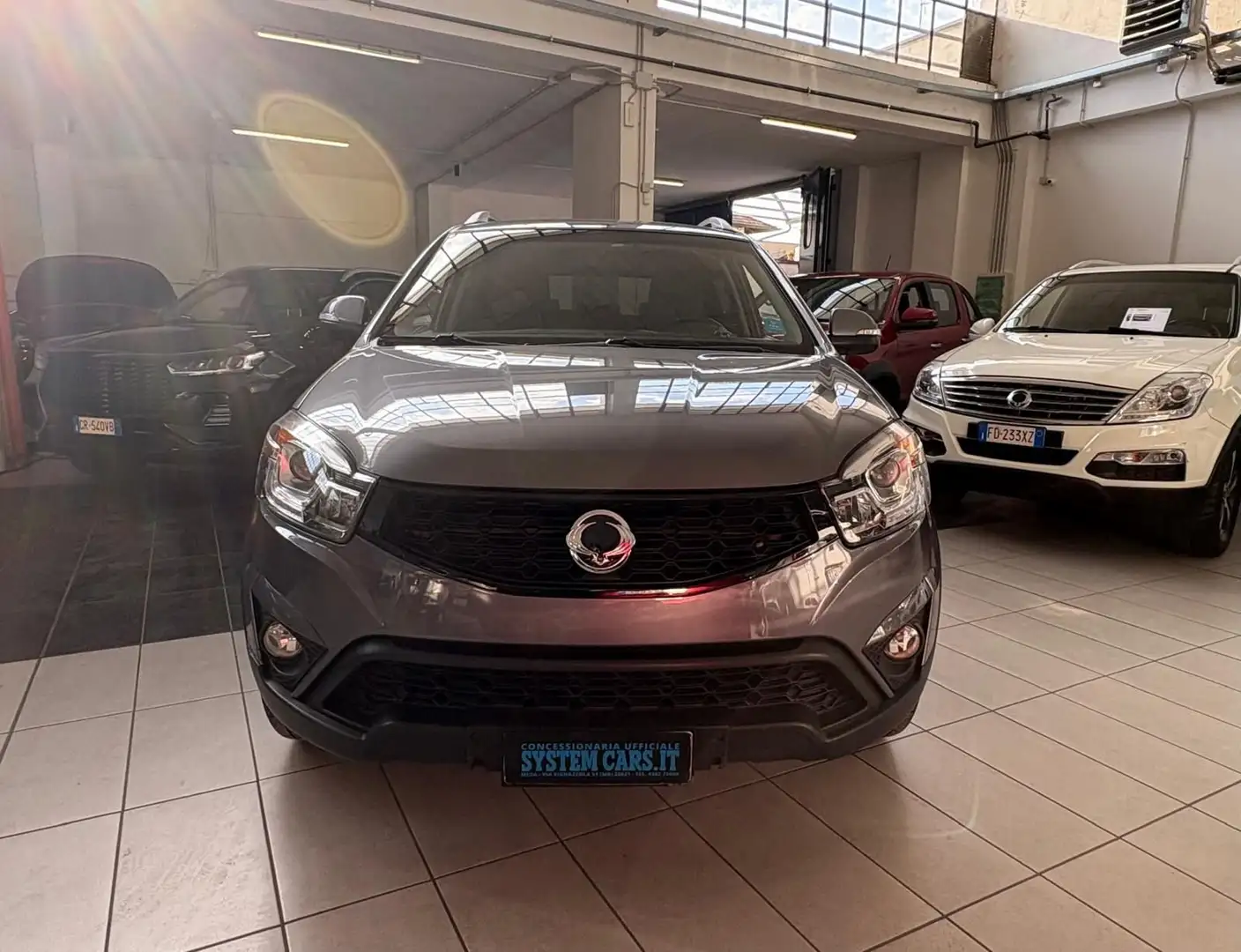 SsangYong Korando Korando 2.0 e-XDi 149 CV AWD MT Plus- 4x4- GANCIO Grigio - 2