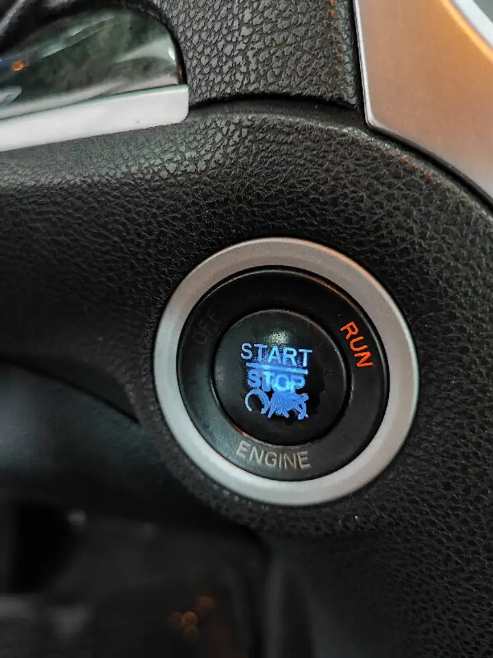 LANCIA THEMA 3.0 V6 MJT 239ch PLATINUM BVA - CUIR - SIÈGES CHAUFFANTS ET VENTILÉS - VOLANT CHAUFFANT - CAMÉRA DE RECUL