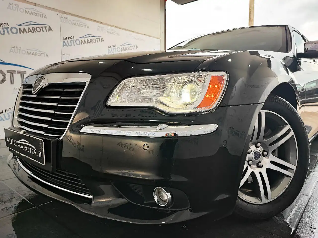 LANCIA THEMA 3.0 V6 MJT 239ch PLATINUM BVA - CUIR - SIÈGES CHAUFFANTS ET VENTILÉS - VOLANT CHAUFFANT - CAMÉRA DE RECUL