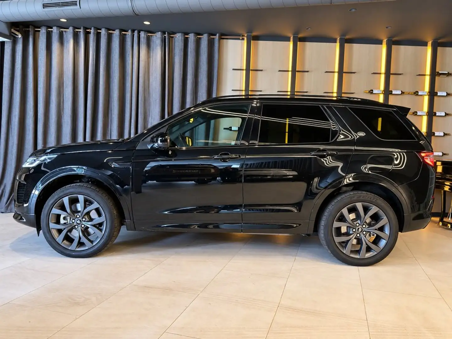Land Rover Discovery Sport 1.5 I3 PHEV 309PS AWD Auto R-Dynamic SE Negro - 2