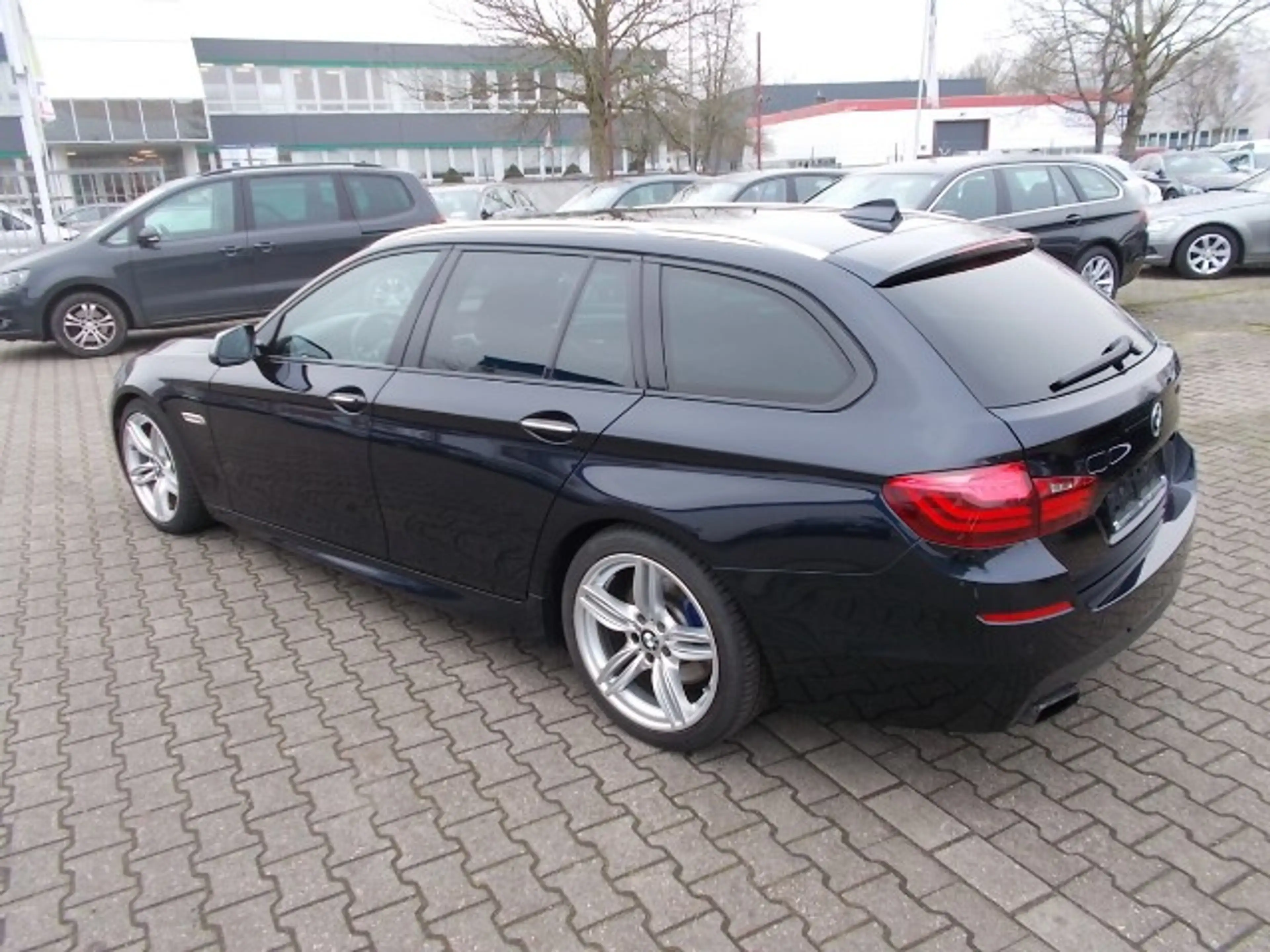 BMW M550 M550d x-Drive, Leder Navi Xenon Kardon — photo 7