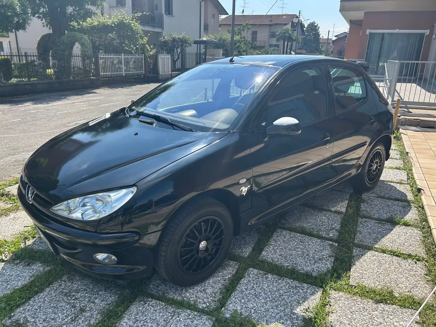 Peugeot 206 5p 1.1 / Ok cinghia / gomme nuove / top neopatent. Fekete - 1