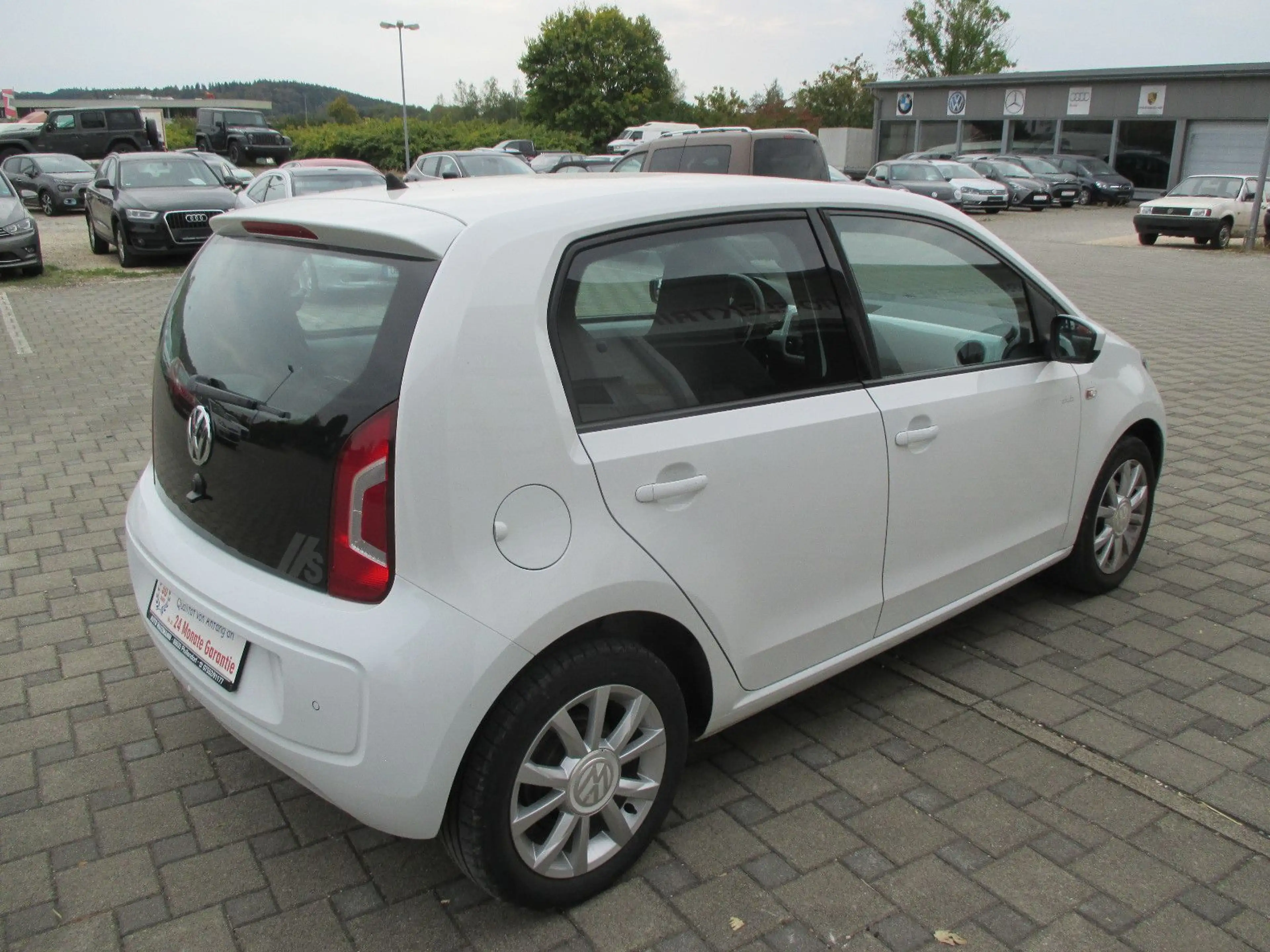Volkswagen up! Navi — photo 6