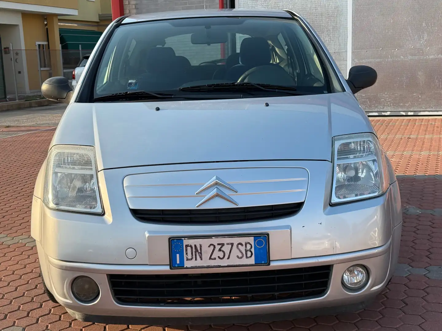 Citroen C2 C2 1.1 Classique - Neopatentati Plateado - 2