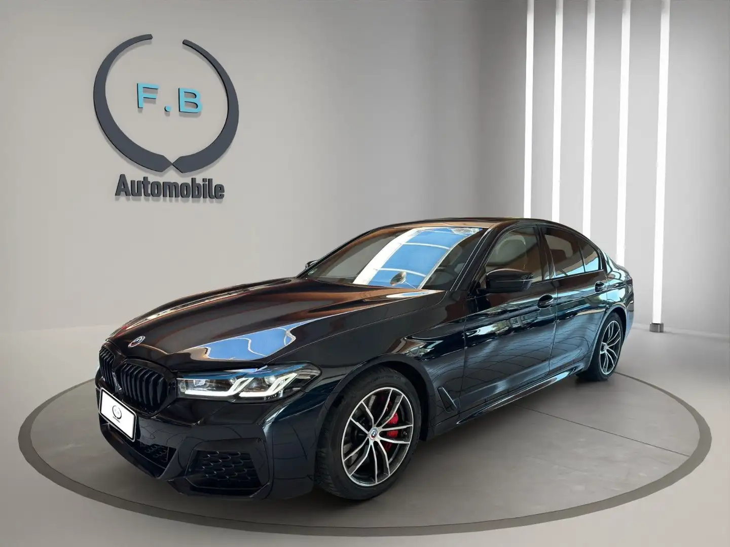 BMW 540 i M Sport/360*/TOP Schwarz - 2