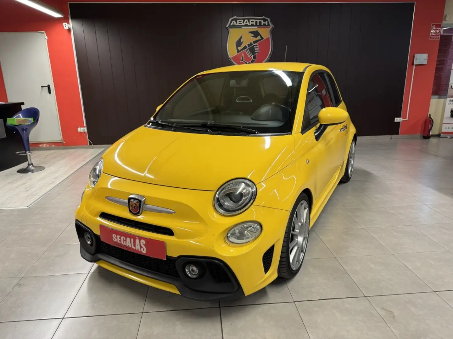 Abarth 595 1.4T JET 107KW Amarillo - 2