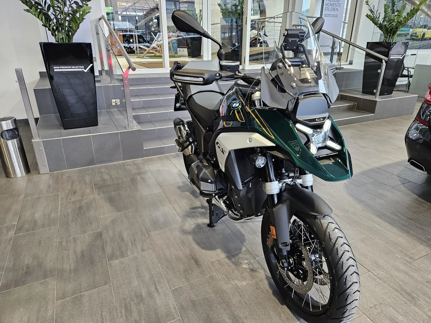 BMW R 1300 GS *inkl. ÖL Inklusive 3J/30tkm* Grün - 1