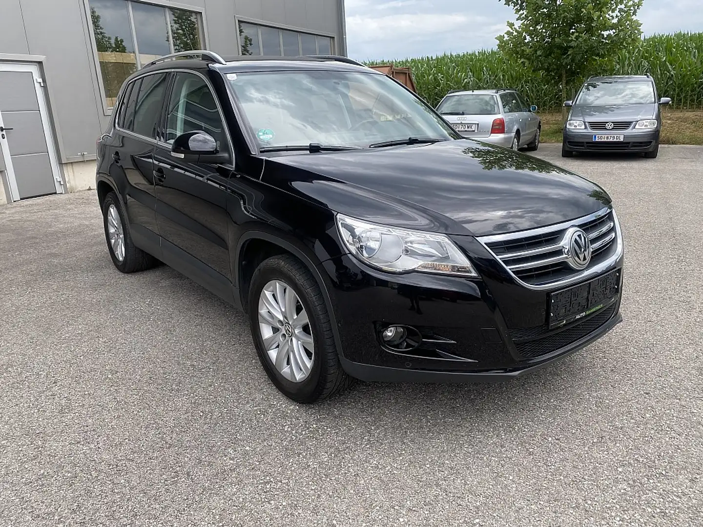 Volkswagen Tiguan 2,0 #AHK#PDC#Allrad Noir - 1