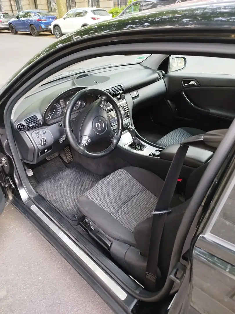 Mercedes-Benz C 200 C-Klasse Sportcoupe Kompressor Automatik Schwarz - 2