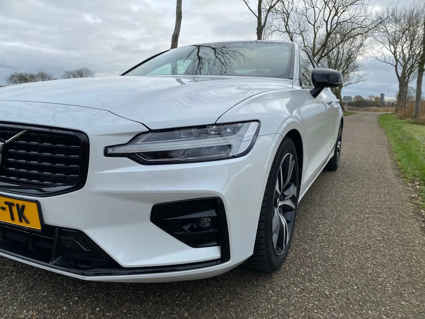 Volvo S60 S60 2.0 B4 R-Design Wit - 2