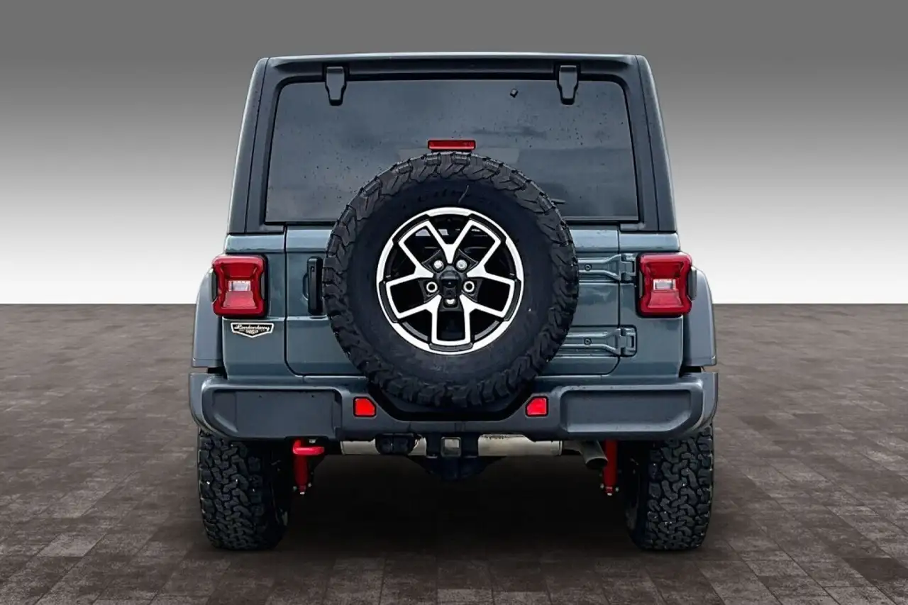 Jeep Wrangler снимка Jeep Wrangler