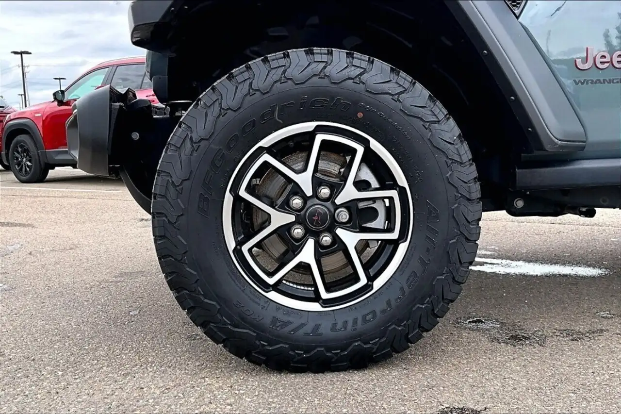 Jeep Wrangler снимка Jeep Wrangler
