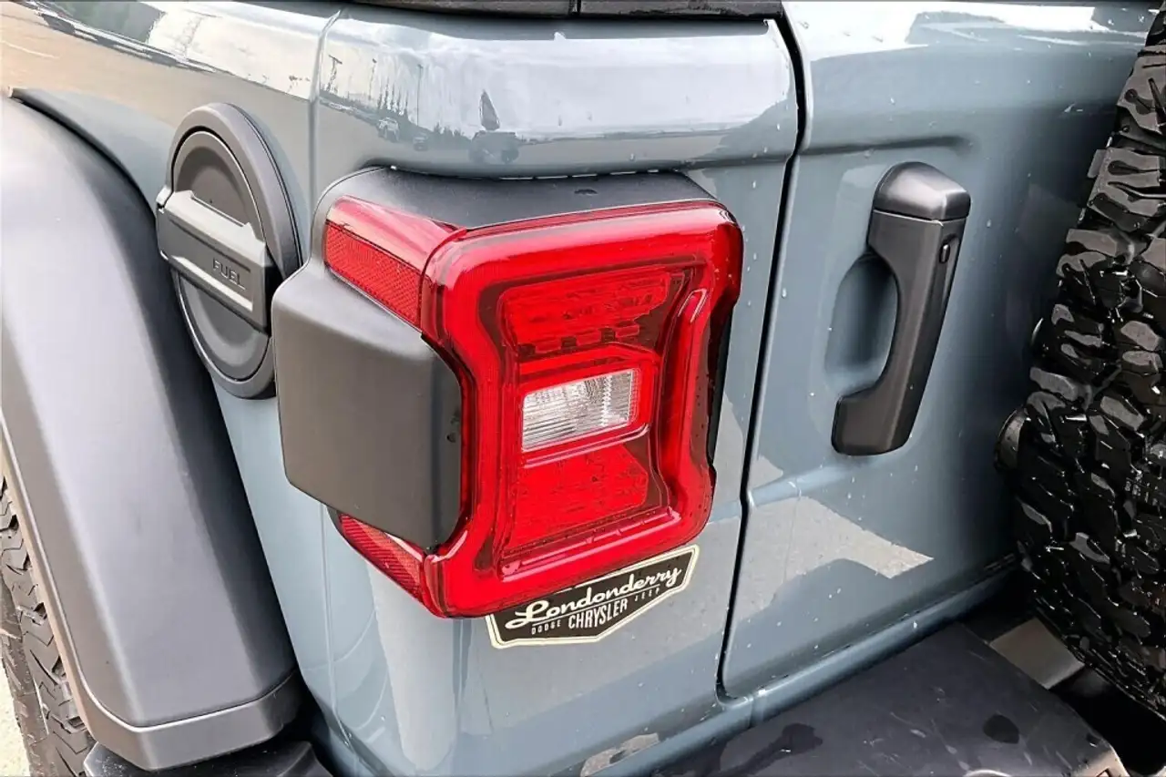 Jeep Wrangler снимка Jeep Wrangler