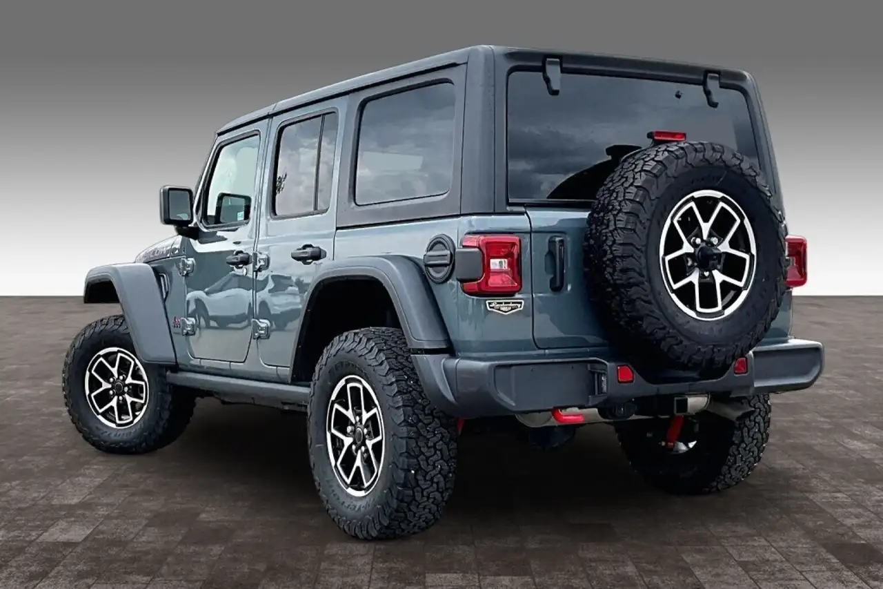 Jeep Wrangler снимка Jeep Wrangler