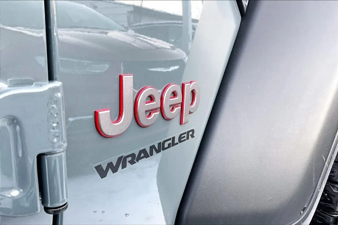Jeep Wrangler снимка Jeep Wrangler