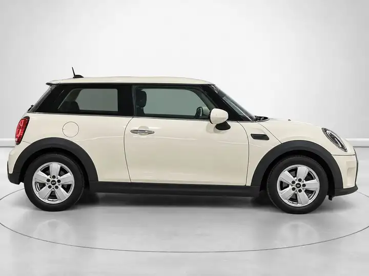 MINI One 2022, foto 2