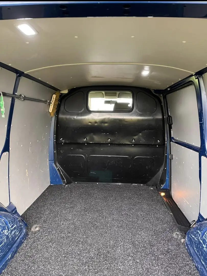 Volkswagen T6 Transporter TSI Blau - 2