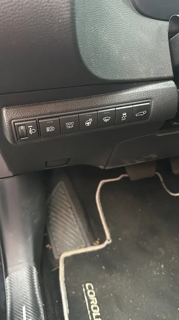 Toyota Corolla 1.8 Hybrid Touring Sports Lounge - 1