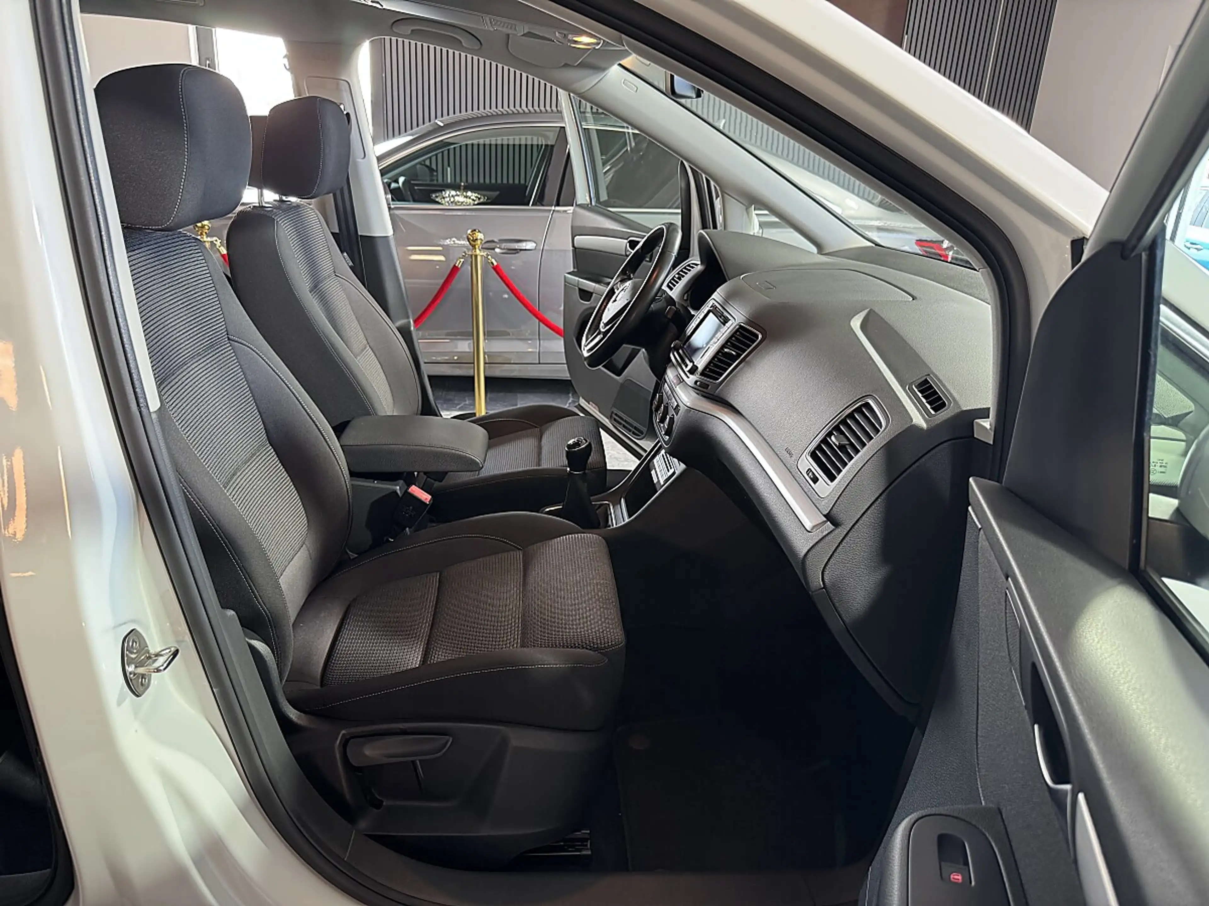 Volkswagen Sharan Business BMT 2,0 TDI*Facelift*Wenig-KM* — photo 12