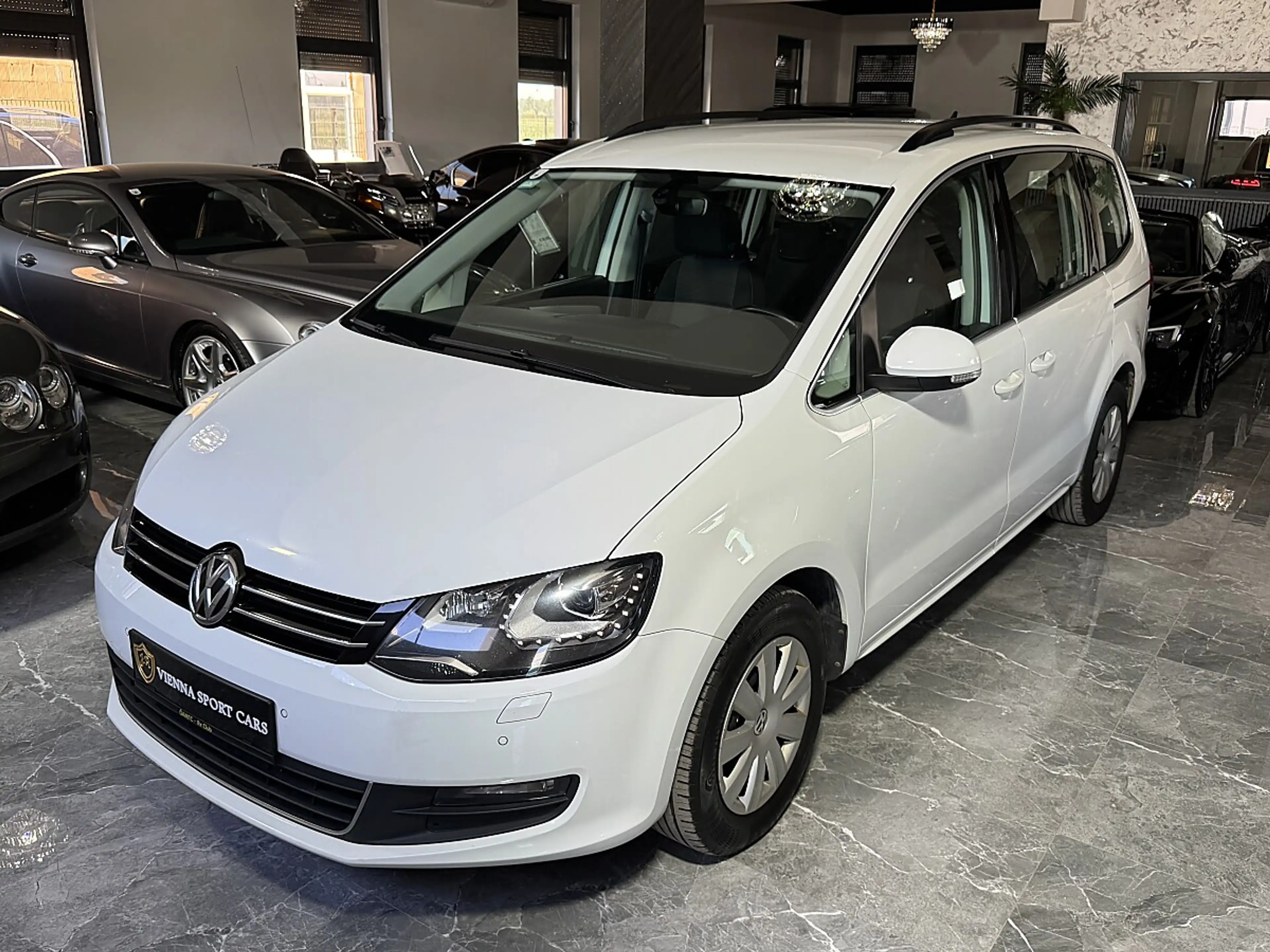 Volkswagen Sharan Business BMT 2,0 TDI*Facelift*Wenig-KM*