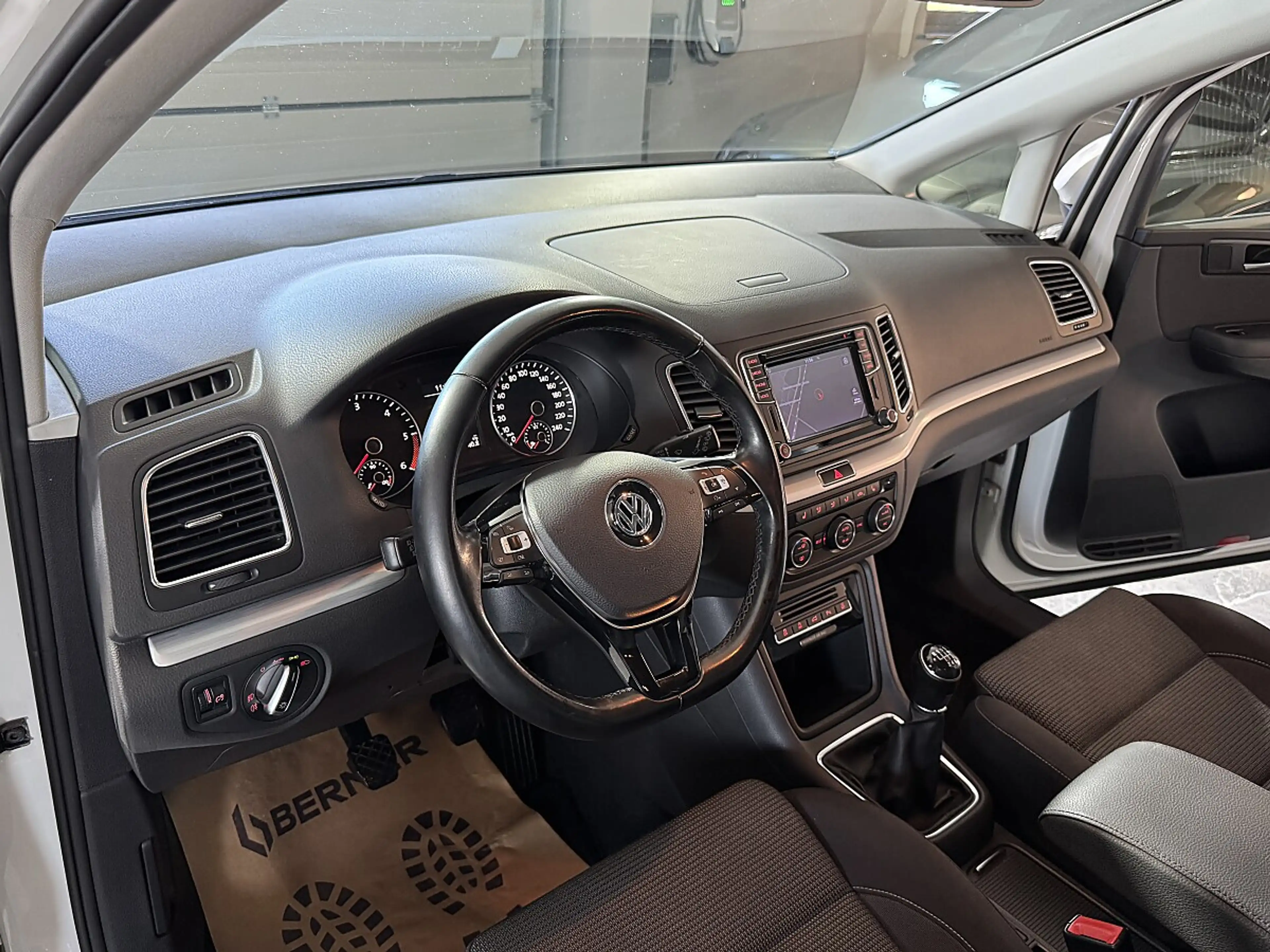 Volkswagen Sharan Business BMT 2,0 TDI*Facelift*Wenig-KM* — photo 8
