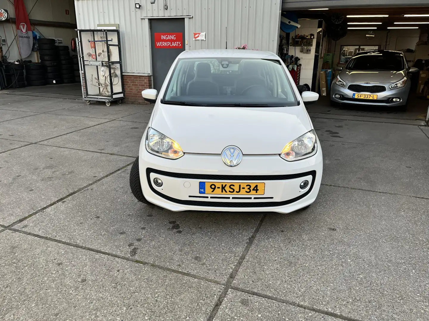 Volkswagen up! 1.0 high up! BlueMotion Wit - 2