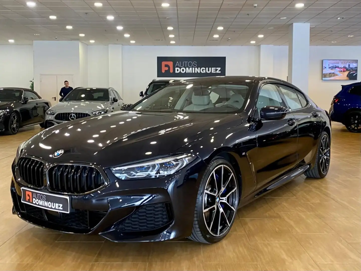 BMW 840 840d Gran Coupé xDrive Zwart - 1